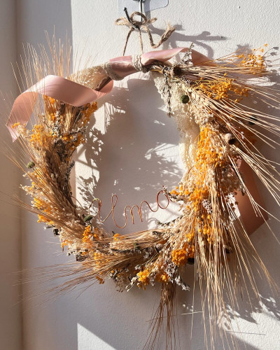 Atelier Couronne murale personnalisée en fleurs séchées